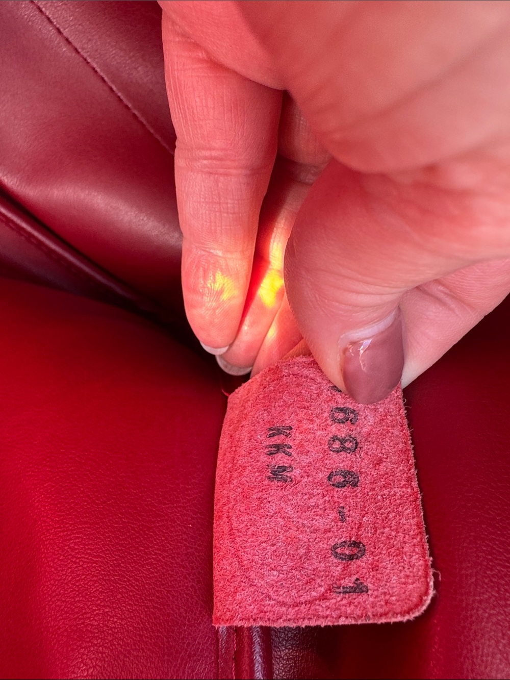 Longchamp Red Russo Leather Tote with Bamboo inspired Toggle closure - Picture 15 of 15